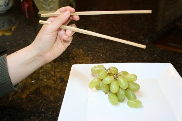 how-to-use-chopsticks-5