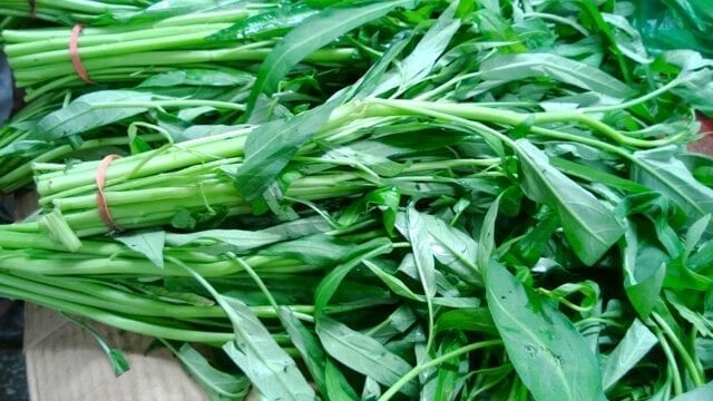 Chinese vegetables: water spinach , by thewoksoflife.com 
