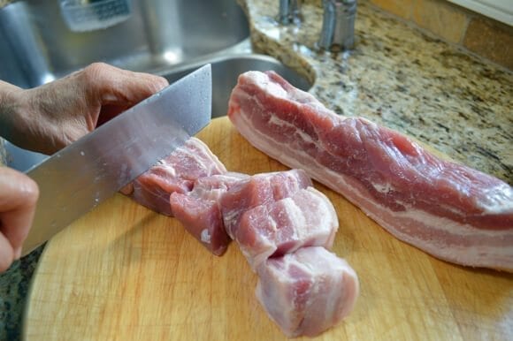 Red Cooked Pork (Hong Shao Rou) - pork belly by thewoksoflife.com