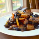 Pork belly stir-fry with yellow bell pepper and wood ears