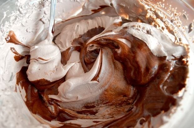 chocolate-whipped-cream