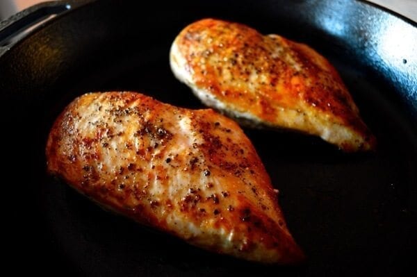 Seared chicken breast by thewoksoflife.com