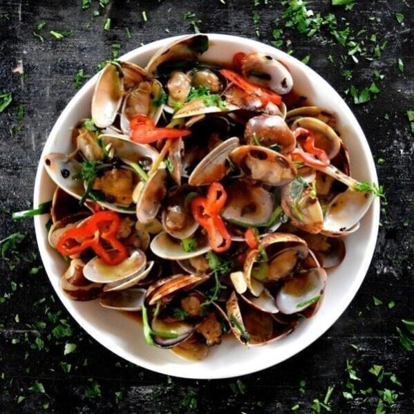 Clam Stir-fry with Black Beans