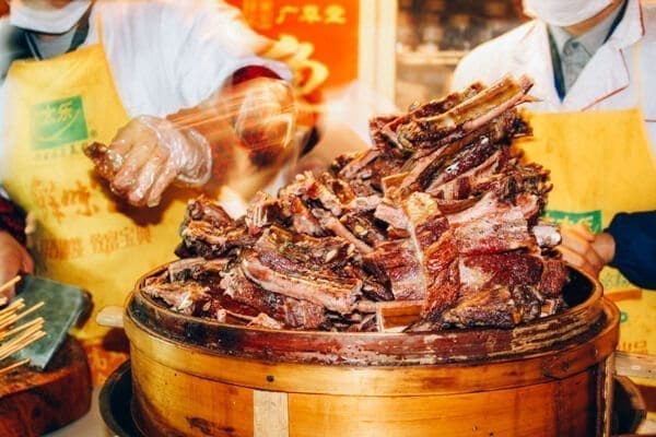 Chengdu spicy ribs - Chengdu Temple Fair, Chinese New Year Celebration, by thewoksoflife.com