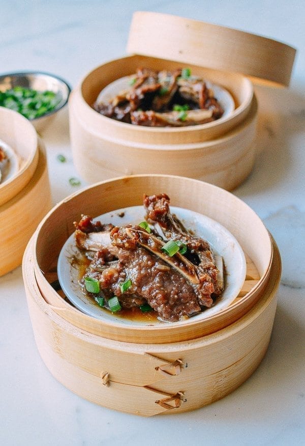 Dim Sum Steamed Beef Short Ribs with Black Pepper, by thewoksoflife.com