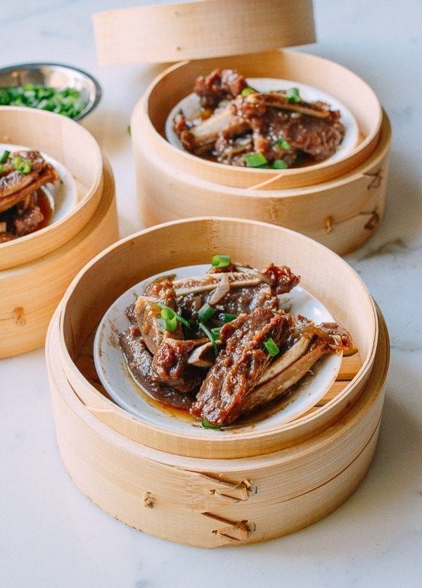 Dim Sum Steamed Beef Short Ribs with Black Pepper, by thewoksoflife.com