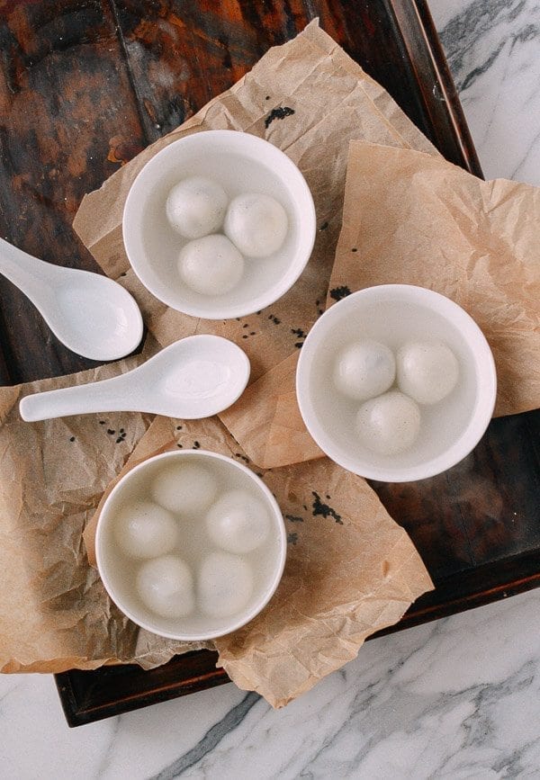 Tang Yuan (Sweet Rice Balls with Black Sesame Filling), by thewoksoflife.com