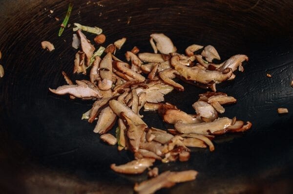 Stir-frying shiitake mushrooms, by thewoksoflife.com