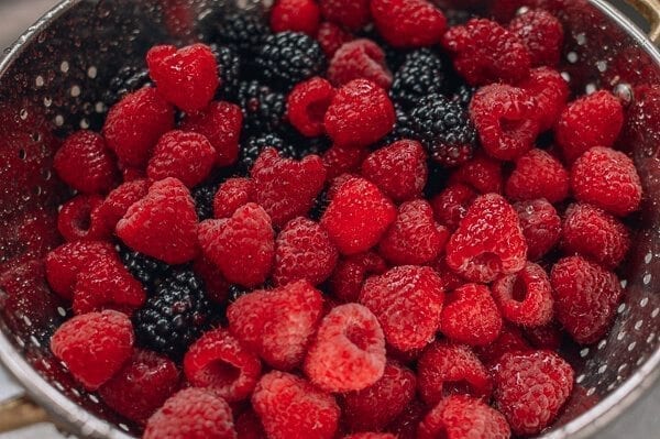 Fresh Berry Tart with Sweet Mascarpone Filling, by thewoksoflife.com