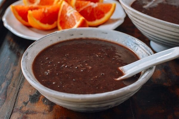 Red Bean Soup with sliced oranges