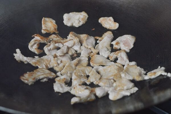 Stir-frying chicken, by thewoksoflife.com