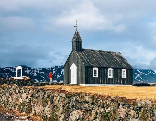 Buðir black church
