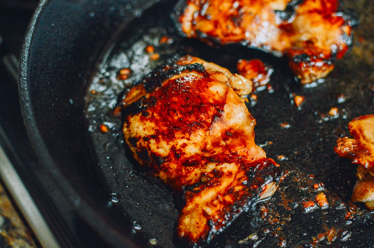 cooking chicken thighs in cast iron skillet