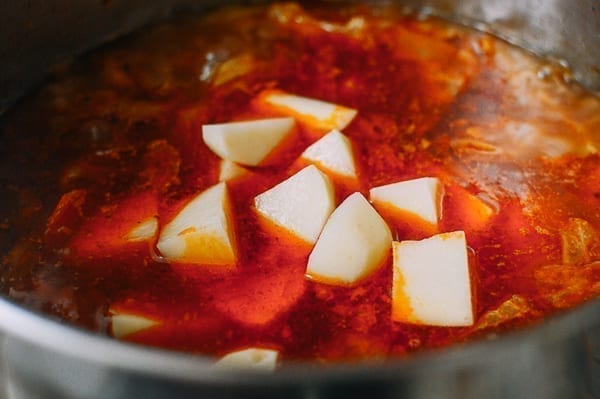 Shanghai-Style Red Vegetable Soup (罗宋汤 - Luo Song Tang), by thewoksoflife.com