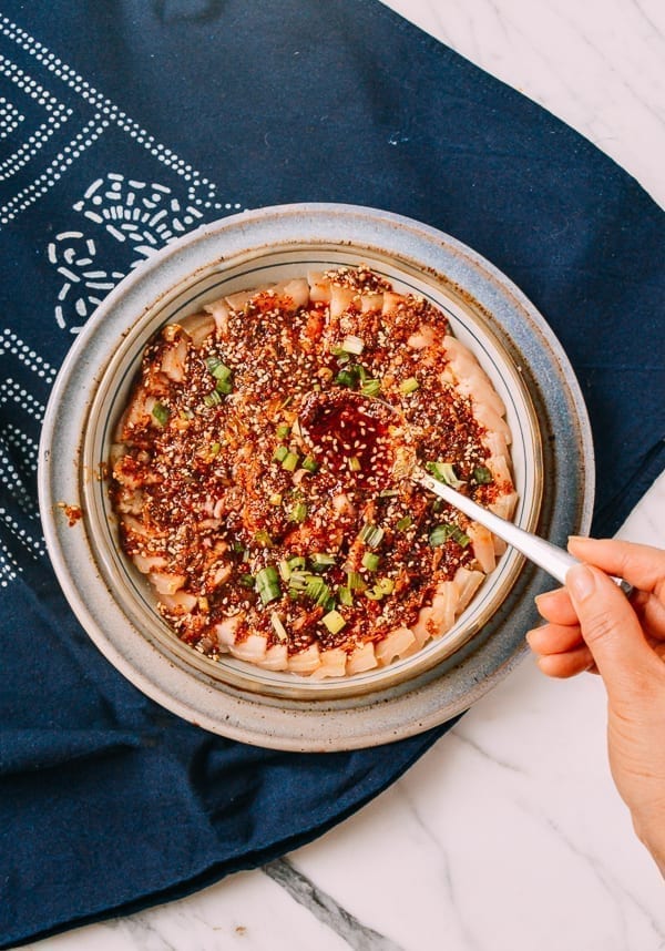 Suan Ni Bai Rou (Sliced Pork with Garlic Sauce), by thewoksoflife.com