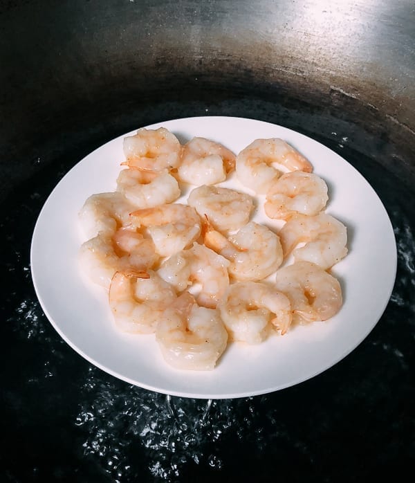 Shrimp Rice Noodle Rolls (Ha Cheung) steamed shrimp, by thewoksoflife.com