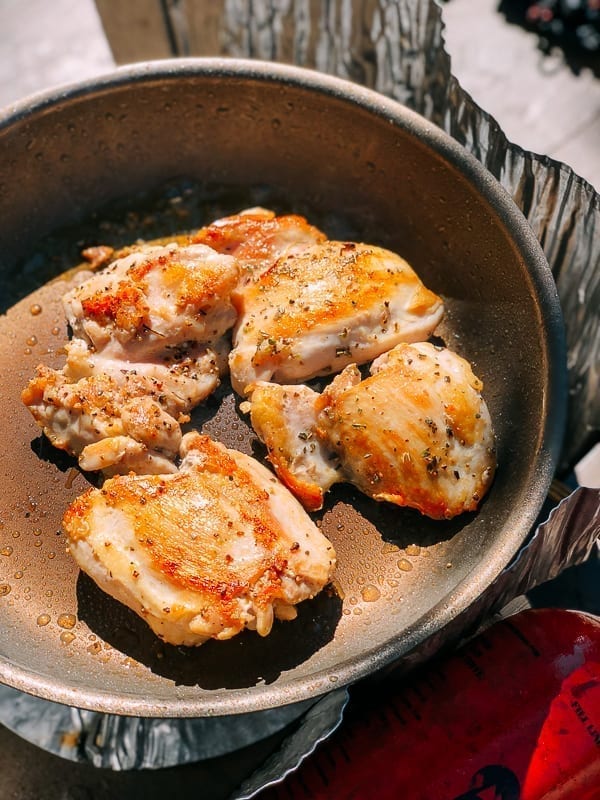 Cooking chicken in a bugaboo frying pan, thewoksoflife.com