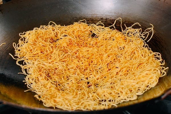 Pan-Fried Noodles in wok, thewoksoflife.com