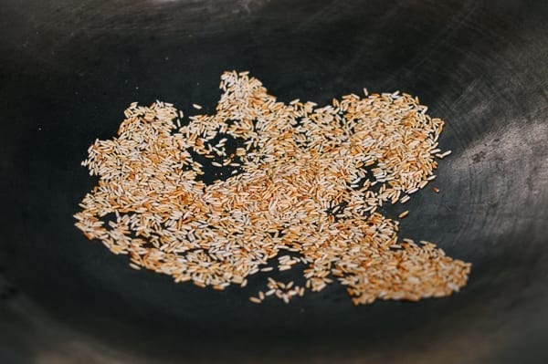 Toasted jasmine rice, thewoksoflife.com