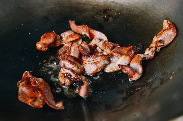 Cooking bacon in a wok, thewoksoflife.com