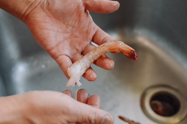 Peeled shrimp, thewoksoflife.com