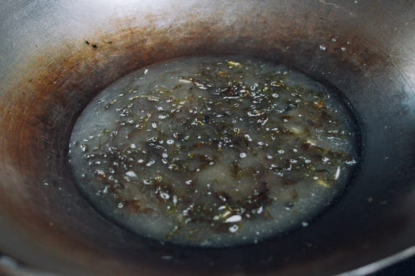 Seaweed soup, thewoksoflife.com