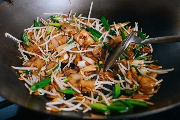Stir-frying poor man's Thai rice noodles, thewoksoflife.com