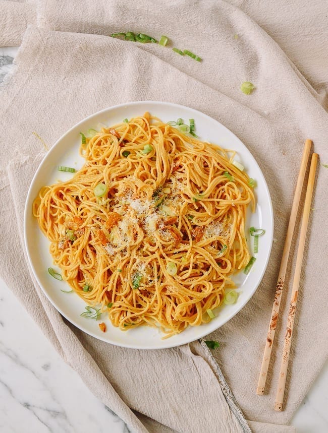 Asian Garlic Noodles, thewoksoflife.com