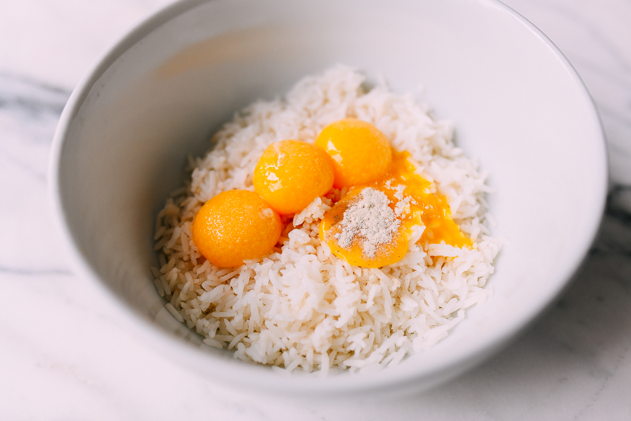 Egg yolks in cooked rice
