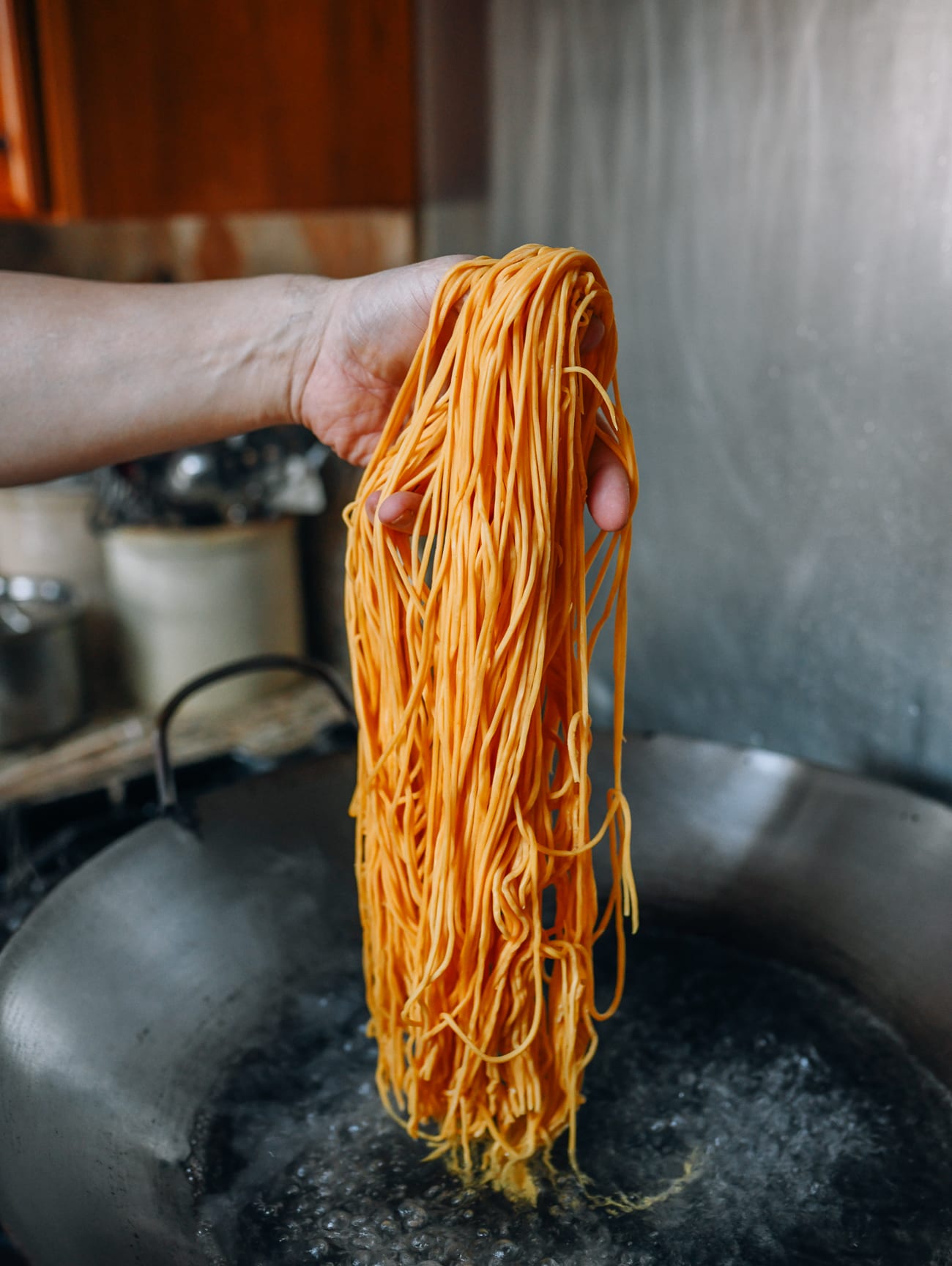 How to Cook Lo Mein Noodles