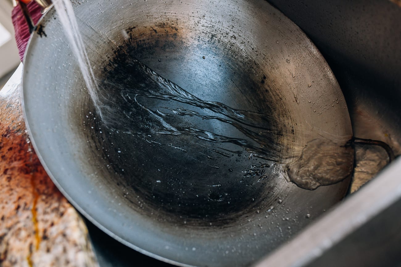 rinsing wok