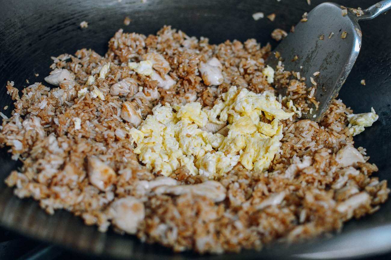 Adding egg to chicken fried rice