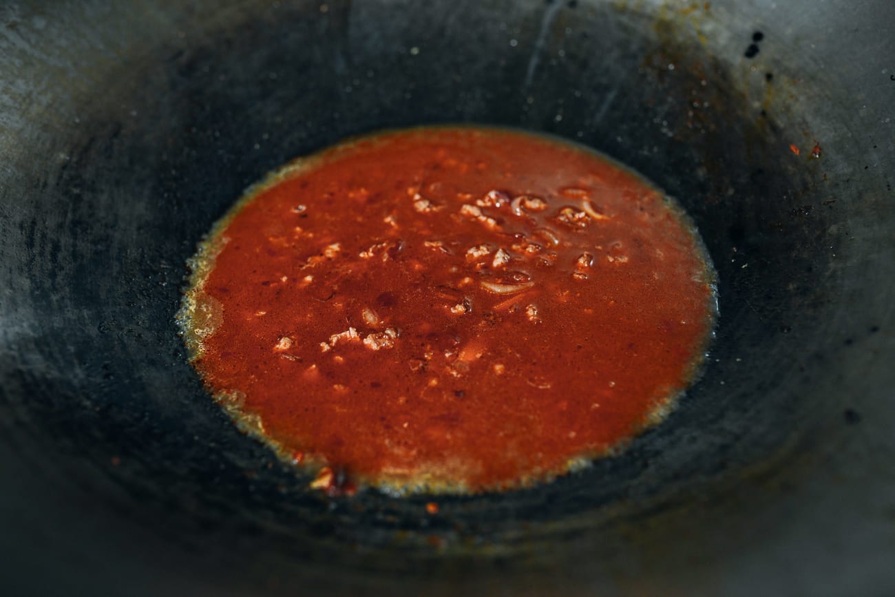 Liquid in wok