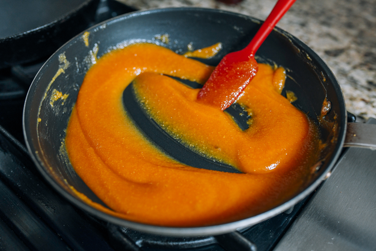 cooking salted egg yolk sauce in nonstick pan