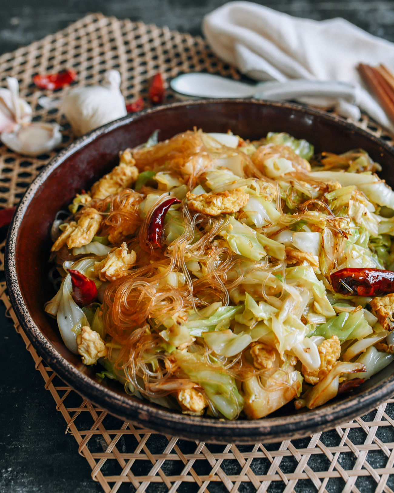 Cabbage Stir-fry with Eggs and Glass Noodles