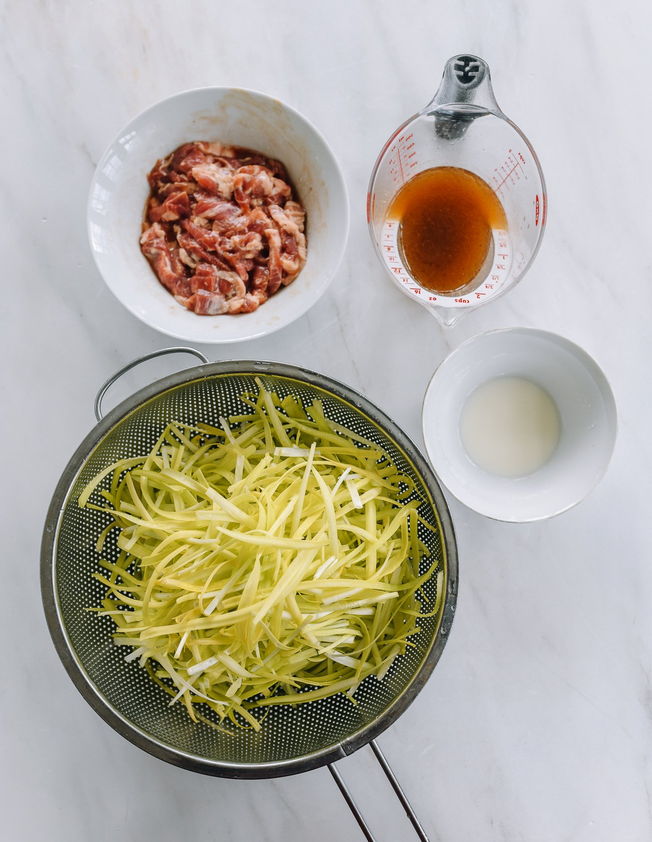 ingredients for yellow chive pork stir-fry
