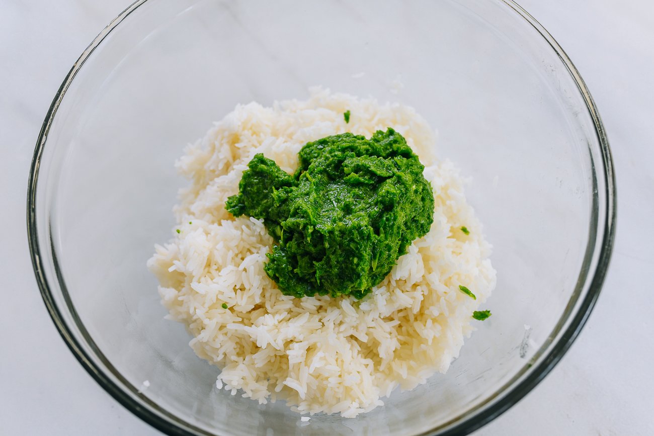 scallion paste on top of rice