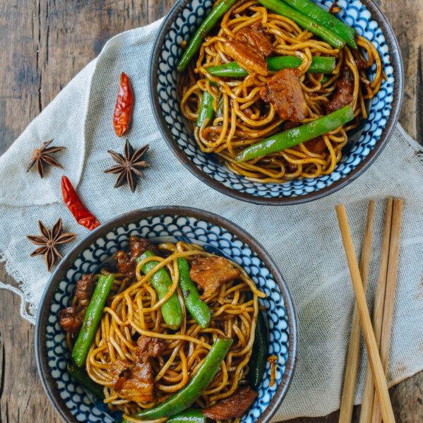 Chinese Steamed Green Bean Noodles - Bian Dou Men Mian
