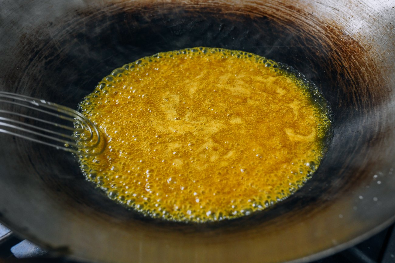 thickening gravy in a wok for egg foo young