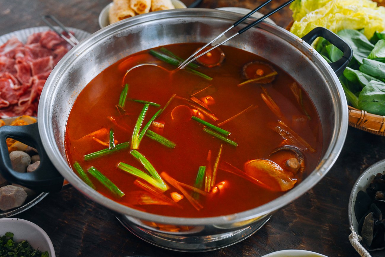 Tomato hot pot soup base