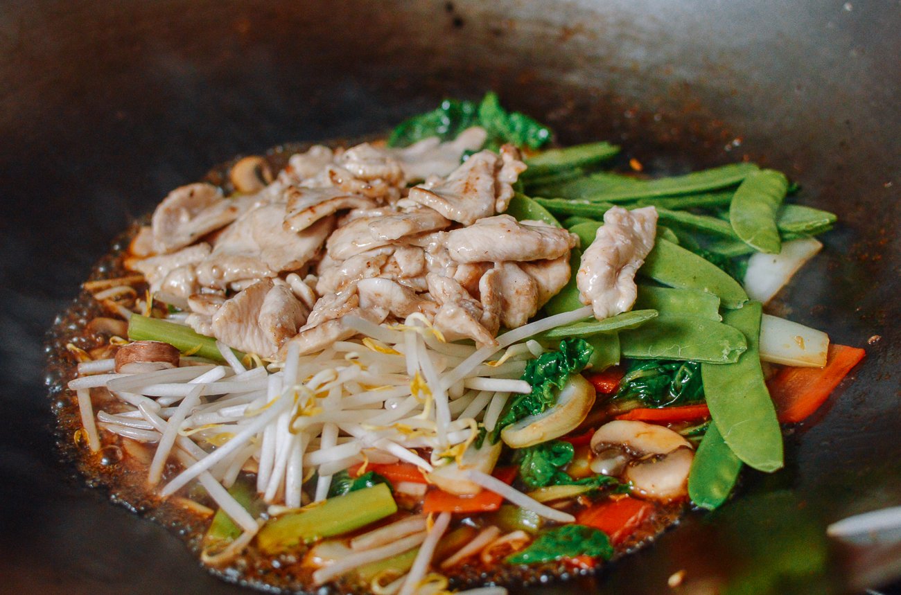 stir-frying chop suey