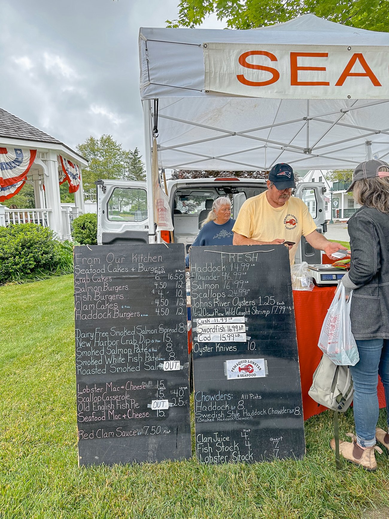 Boothbay Harbor farmer's market seafood stand