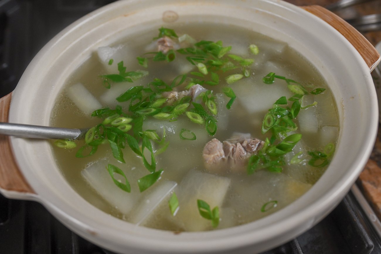 scallions and cilantro added to winter melon soup