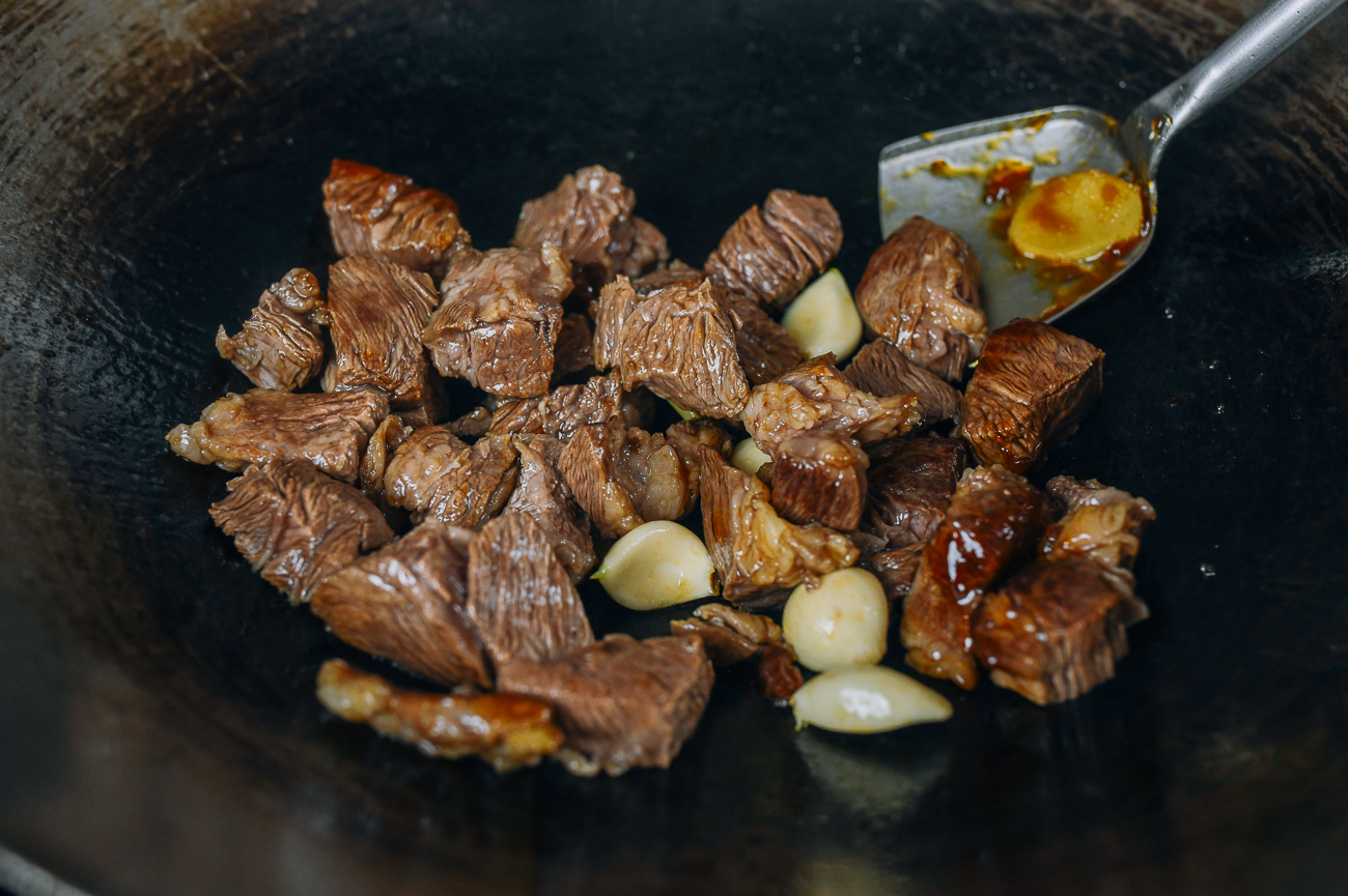 how to make red braised beef