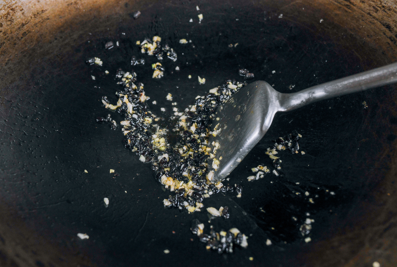 garlic and black bean in wok