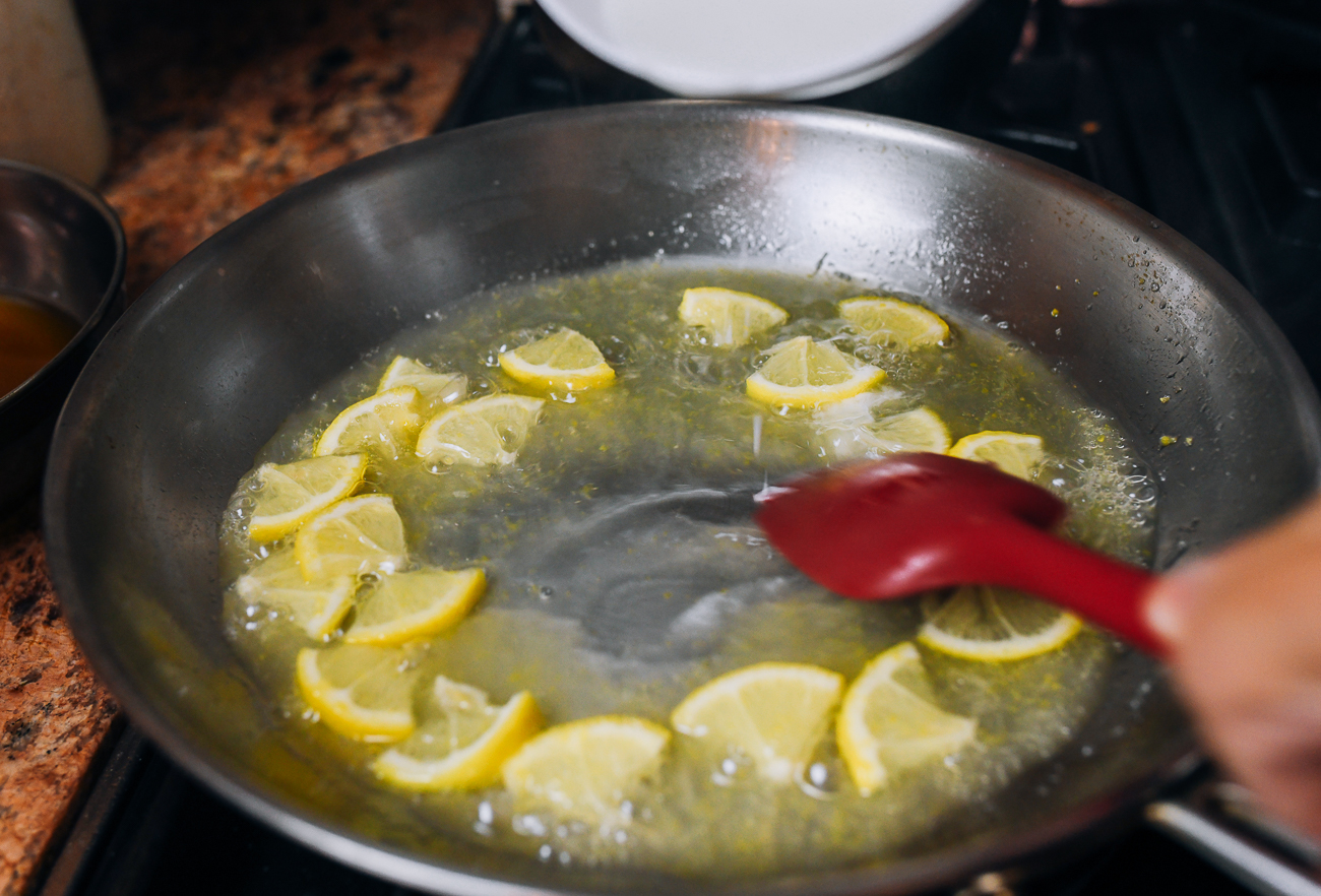 thickening lemon sauce with cornstarch slurry