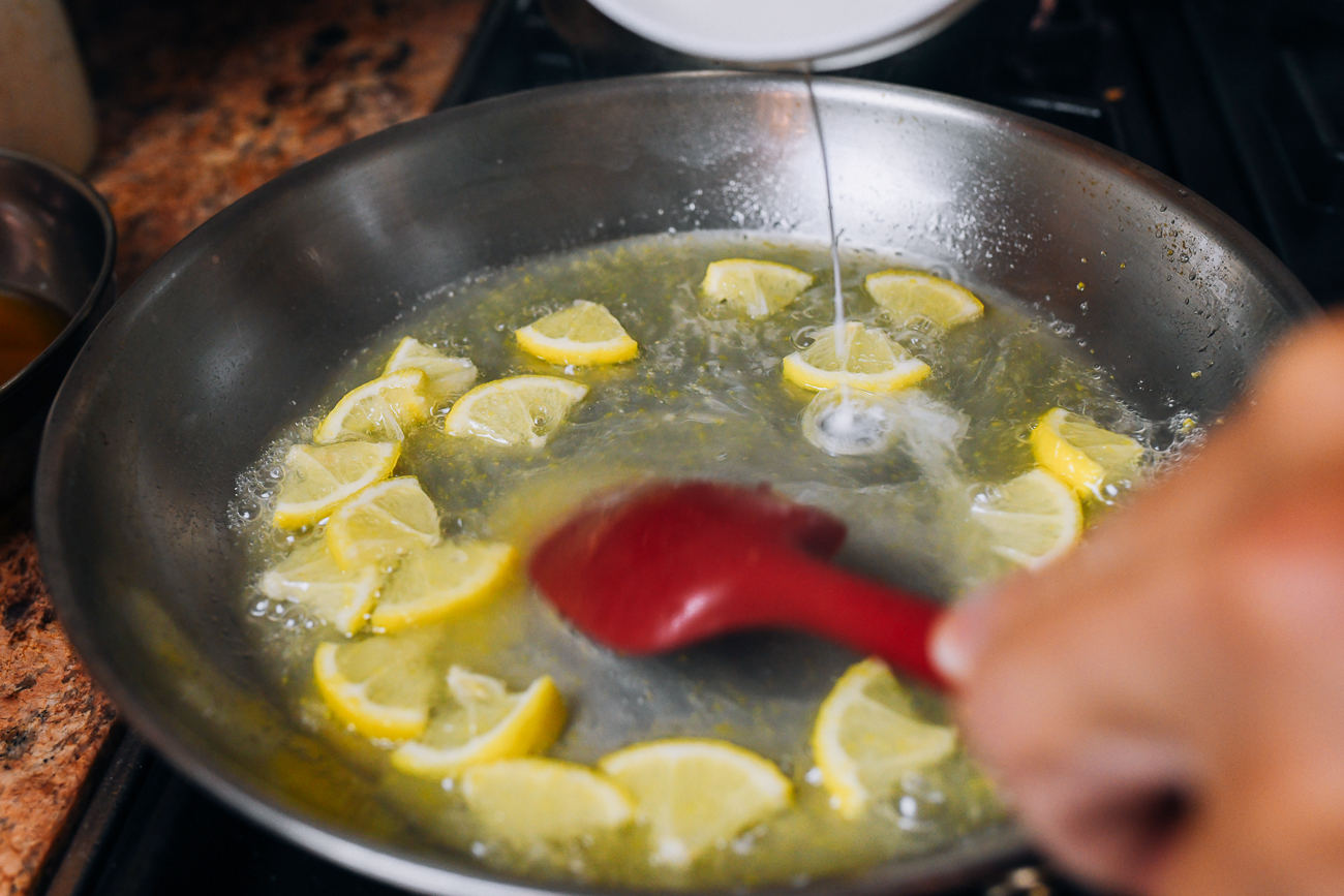 thickening lemon sauce with cornstarch slurry