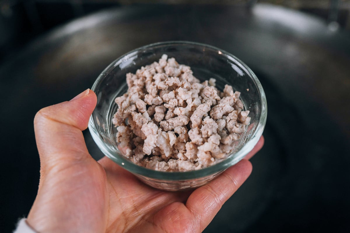 4 ounces of blanched ground pork