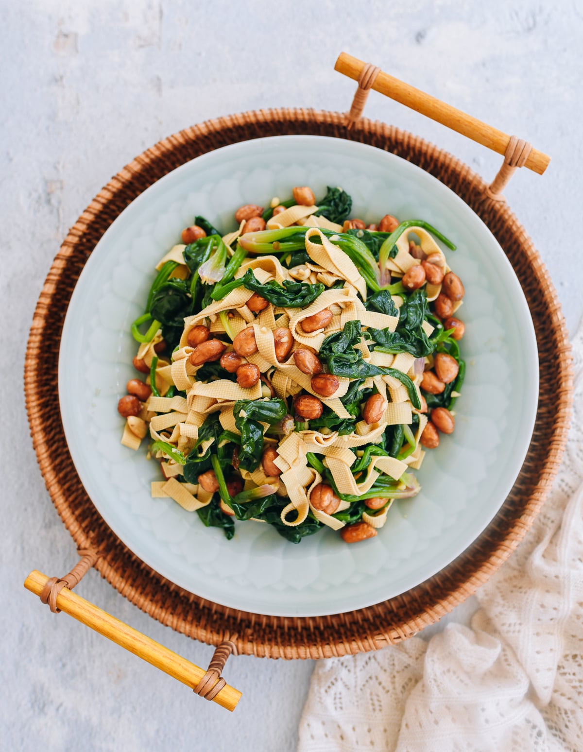 Chinese Spinach Salad with tofu skin and peanuts