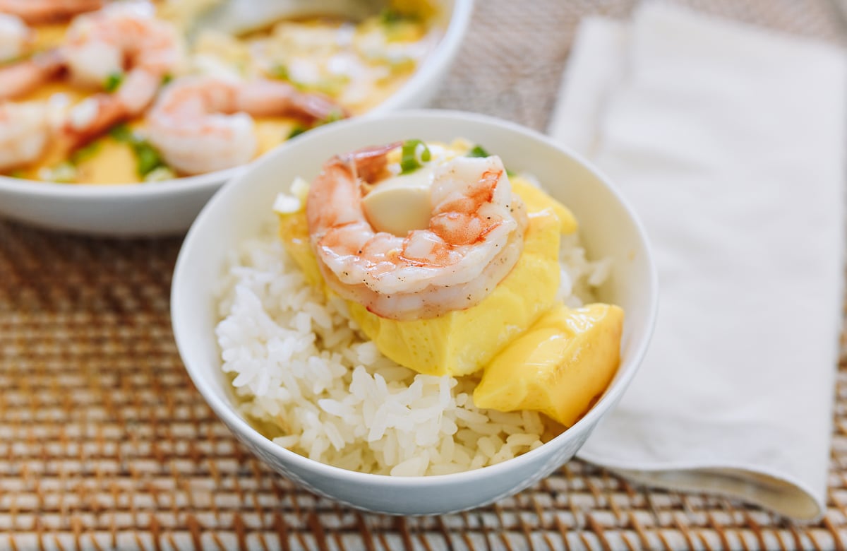 Chinese steamed egg with shrimp and tofu recipe
